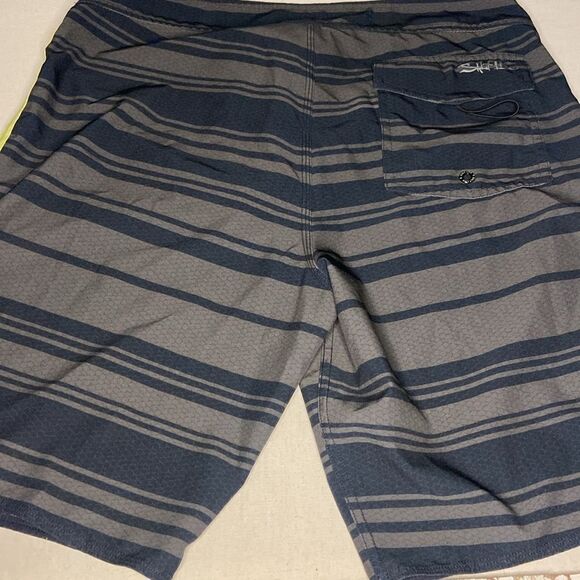 Salt life swim trunks Size 32 SLX-QD vapor stretch - Picture 6 of 7